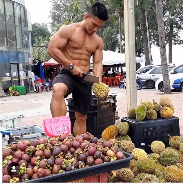 Trai dep 6 mui coi tran ban sau rieng khien chi em dung ngoi khong yen
