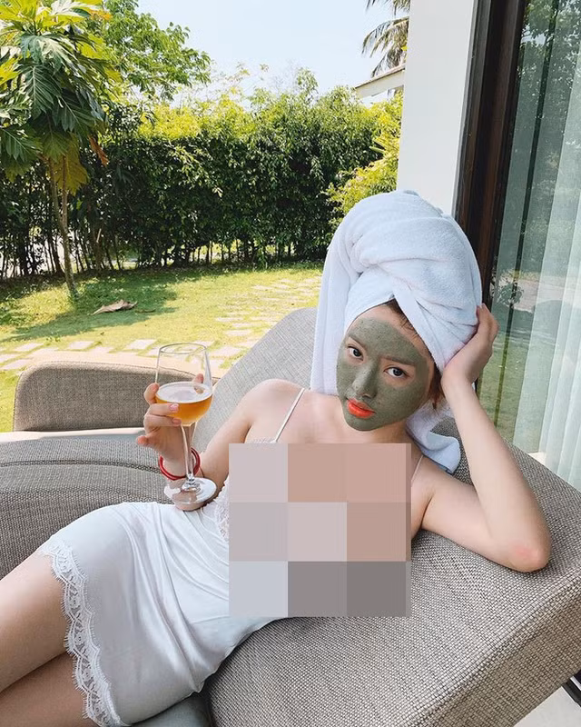 Mặc bikini khoe body cực gợi cảm nhưng hotgirl Thúy Vi bị bóc phốt điểm này - Hình 5 Mac bikini khoe body cuc goi cam nhung hotgirl Thuy Vi bi boc phot diem nay-Hinh-5