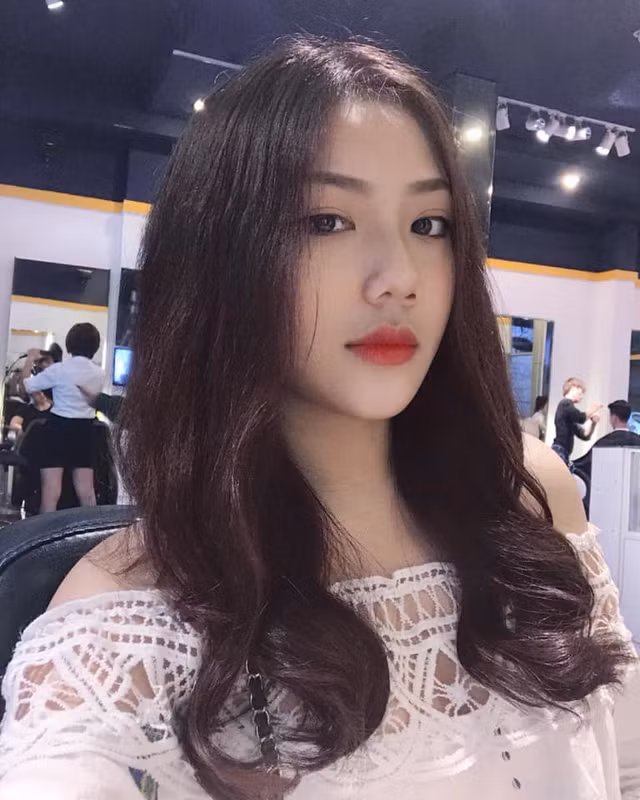 Hotgirl 17 tuổi Sài Gòn đẹp hết phần thiên hạ đốt mắt người ngắm Hotgirl 17 tuoi Sai Gon dep het phan thien ha dot mat nguoi ngam