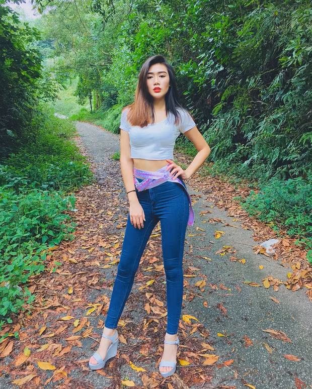 Nu y ta xinh dep chan dai cuc pham, body sexy het cho che-Hinh-3