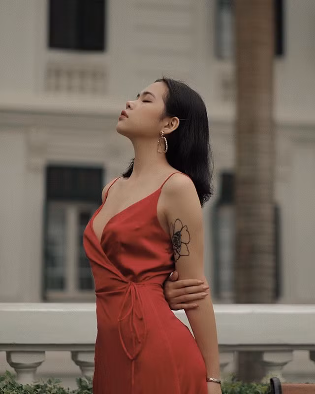 Cận cảnh body nóng bỏng, mặt xinh hơn người của dàn hotgirl con lai - Hình 5 Can canh body nong bong, mat xinh hon nguoi cua dan hotgirl con lai-Hinh-5