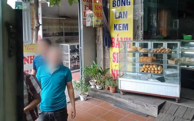 Cố gái tố bị tài xế sàm sỡ trên xe khách nhưng bị nhà xe dọa đánh Co gai to bi tai xe sam so tren xe khach nhung bi nha xe doa danh