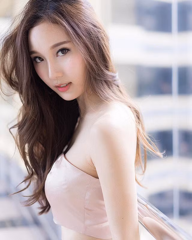 Hotgirl hoàn mỹ nhất Đông Nam Á lười kiếm tiền - Hình 2 Hotgirl hoan my nhat Dong Nam A luoi kiem tien-Hinh-2