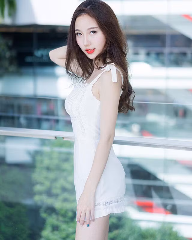 Hotgirl hoàn mỹ nhất Đông Nam Á lười kiếm tiền - Hình 5 Hotgirl hoan my nhat Dong Nam A luoi kiem tien-Hinh-5