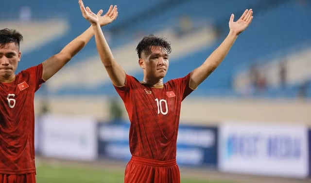 Xuất hiện “thánh sơ-vin mới” của U23 Việt Nam khiến dân mạng cười ngất Xuat hien “thanh so-vin moi” cua U23 Viet Nam khien dan mang cuoi ngat