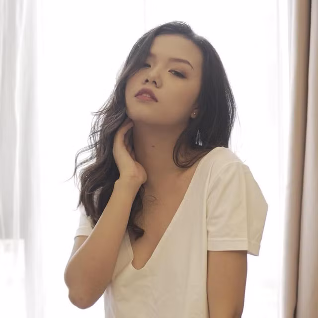 Nữ thiếu uý sở hữu body nóng bỏng "vạn người mê" nhờ làm điều này trong 1 tháng - Hình 6 Nu thieu uy so huu body nong bong