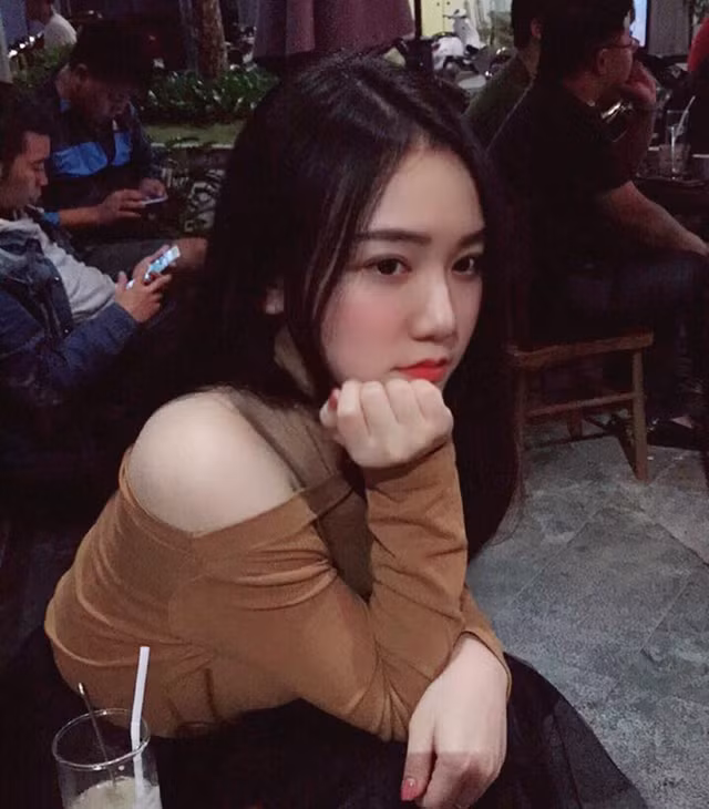 Co giao xinh hon hotgirl thu hut moi anh nhin sau buc anh nay-Hinh-6