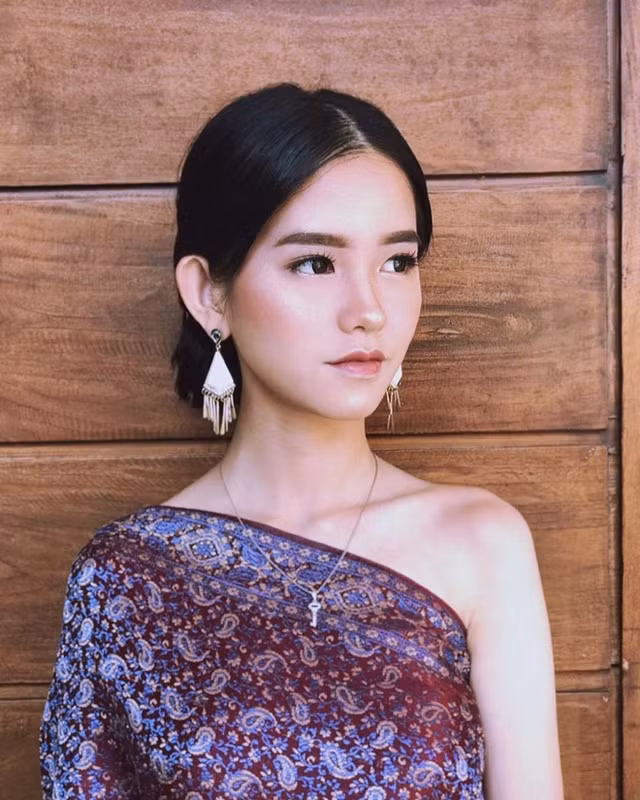 Thẩm phán mới 22 tuổi xinh như diễn viên Hàn Quốc - Hình 5 Tham phan moi 22 tuoi xinh nhu dien vien Han Quoc-Hinh-5