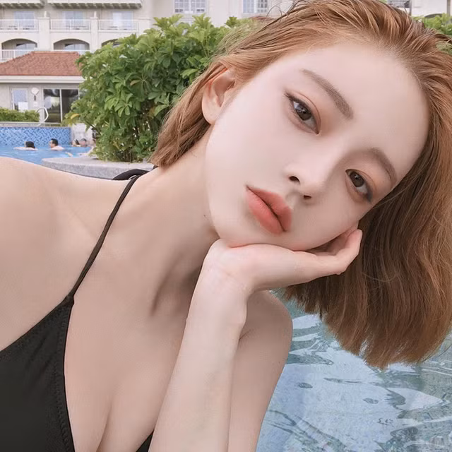 Nữ thần mặt ngây thơ nhưng body nóng bỏng khiến bao chàng trai say đắm Nu than mat ngay tho nhung body nong bong khien bao chang trai say dam