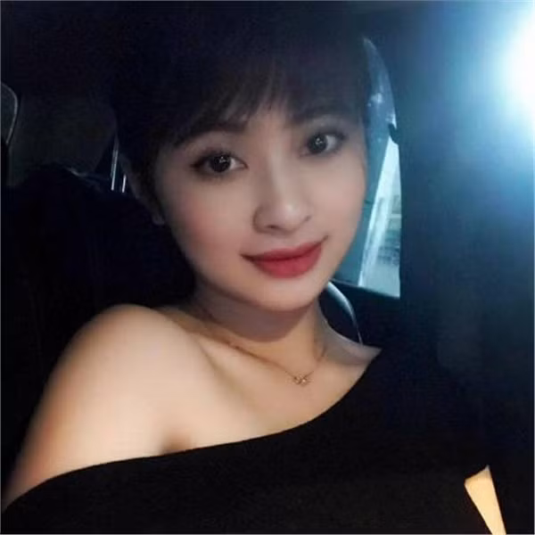 Hotgirl Viet lo canh nong, nguoi buon ma tuy kiem tien dong-Hinh-2