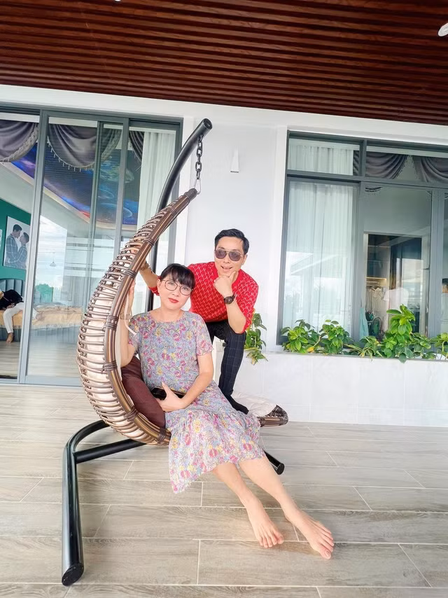 Cận cảnh biệt thự rộng 3.000 m2 là tổ ấm của Hà Trí Quang - Thanh Đoàn - Hình 9 Can canh biet thu rong 3.000 m2 la to am cua Ha Tri Quang - Thanh Doan-Hinh-9