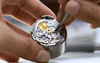 Bí ẩn bên trong nhà máy sản xuất đồng hồ Rolex trước khi đóng cửa vì Covid-19 - Hình 8 Bi an ben trong nha may san xuat dong ho Rolex truoc khi dong cua vi Covid-19-Hinh-8