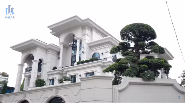 Biet thu hoanh trang nhu cung dien cua dai gia o Vinh Phuc