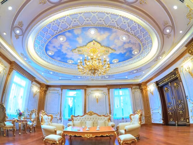 Bên trong dinh thự Lang Truyền dát vàng của đại gia Tây đô - Hình 12 Ben trong dinh thu Lang Truyen dat vang cua dai gia Tay do-Hinh-12