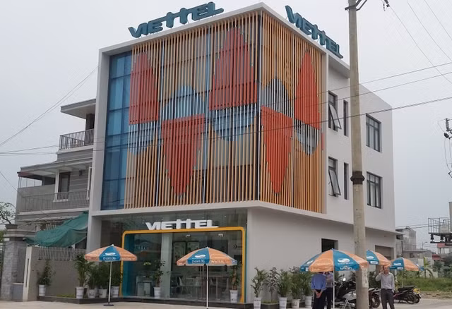 Viettel tiep tuc thoai hon 15% von VTK sau VTP va CTR