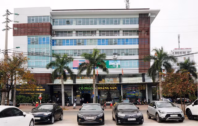 SCIC muốn thoái 51% vốn tại Khoáng sản Tuyên Quang với giá 33.000 đồng/cổ phần SCIC muon thoai 51% von tai Khoang san Tuyen Quang voi gia 33.000 dong/co phan