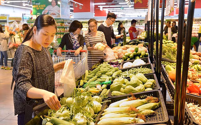CPI tháng 7 tăng nhẹ 0,4% so tháng trước do giá xăng và điện CPI thang 7 tang nhe 0,4% so thang truoc do gia xang va dien