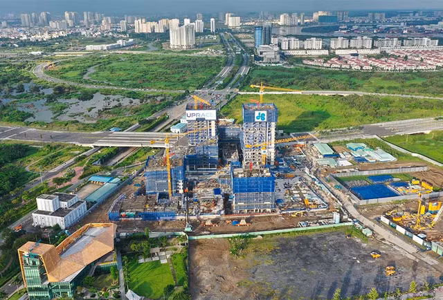 Quỹ ngoại KIM thoái vốn tại Đất Xanh và Hòa Bình nhưng thâu tóm Quản lý quỹ Hùng Việt Quy ngoai KIM thoai von tai Dat Xanh va Hoa Binh nhung thau tom Quan ly quy Hung Viet