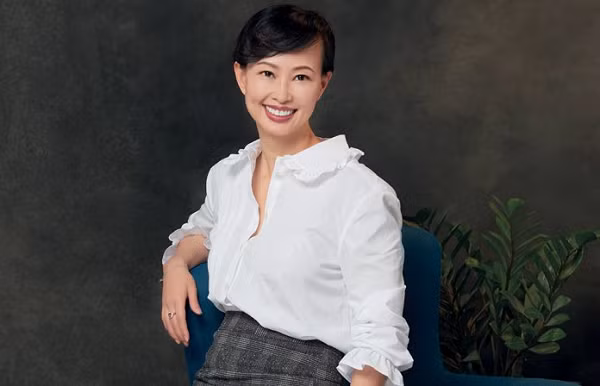 Shark Thái Vân Linh: Từ 'cá mập' cứng rắn đến bà mẹ bỉm sữa 2 con Shark Thai Van Linh: Tu 'ca map' cung ran den ba me bim sua 2 con