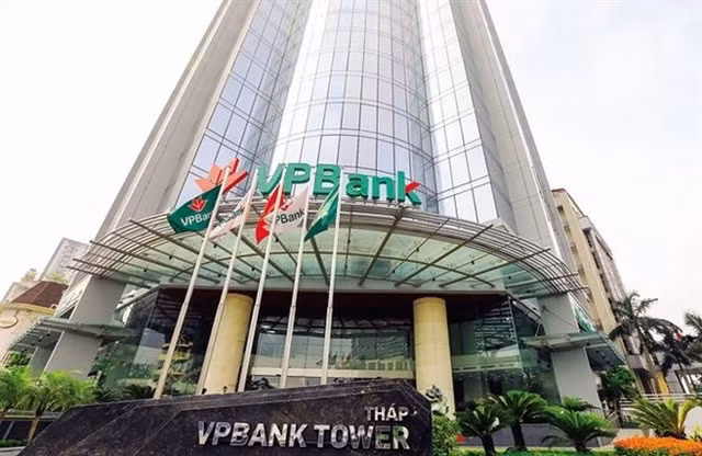 VPBank đột nhiên ‘rót vốn’ mạnh vào trái phiếu doanh nghiệp, có khả năng dừng cuộc chơi nếu nợ xấu vẫn trên 3% - Hình 2 VPBank dot nhien ‘rot von’ manh vao trai phieu doanh nghiep, co kha nang dung cuoc choi neu no xau van tren 3%-Hinh-2