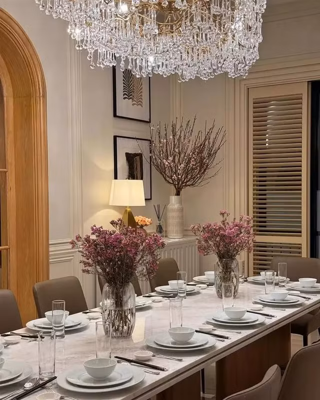 Cận cảnh loạt biệt thự lộng lẫy của dàn sao Việt - Hình 6 Can canh loat biet thu long lay cua dan sao Viet-Hinh-6