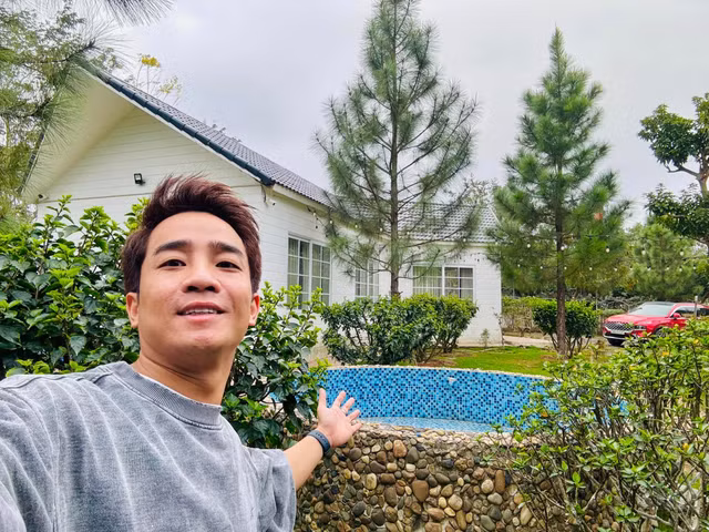 Biệt thự nhà vườn của “Nam Tào” Đỗ Duy Nam ngập hoa trái - Hình 2 Biet thu nha vuon cua “Nam Tao” Do Duy Nam ngap hoa trai-Hinh-2