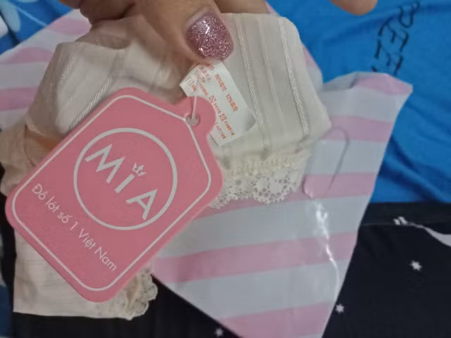 Chuỗi cửa hàng đồ lót MIA "tiếp tay" cho hàng giả, vi phạm luật quảng cáo - Hình 2 Chuoi cua hang do lot MIA