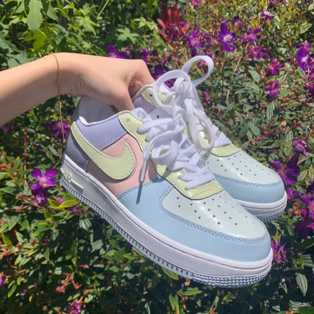 6 đôi giày Nike nhiều màu sắc, sang chảnh chị em săn lùng 6 doi giay Nike nhieu mau sac, sang chanh chi em san lung