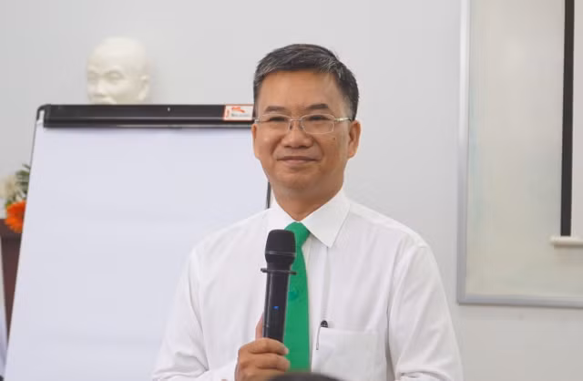 Tân Tổng Giám đốc Tập đoàn Mai Linh là ai? Tan Tong Giam doc Tap doan Mai Linh la ai?