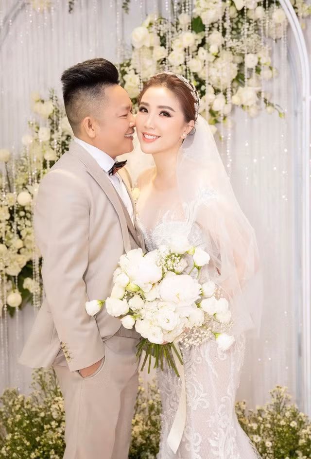 Chong Bao Thy bien vo thanh 'ba hoang' sau dam cuoi-Hinh-4