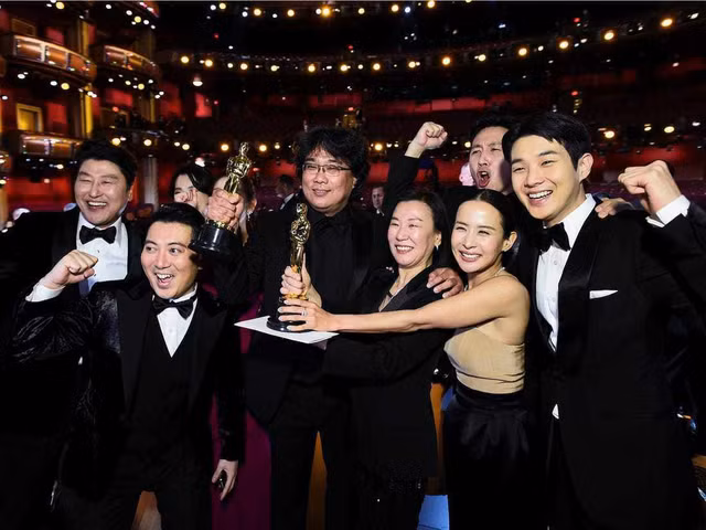 Giải mã bí ẩn biệt thự xa hoa trong phim “Ký sinh trùng“ vừa đoạt 4 giải Oscar Giai ma bi an biet thu xa hoa trong phim “Ky sinh trung“ vua doat 4 giai Oscar