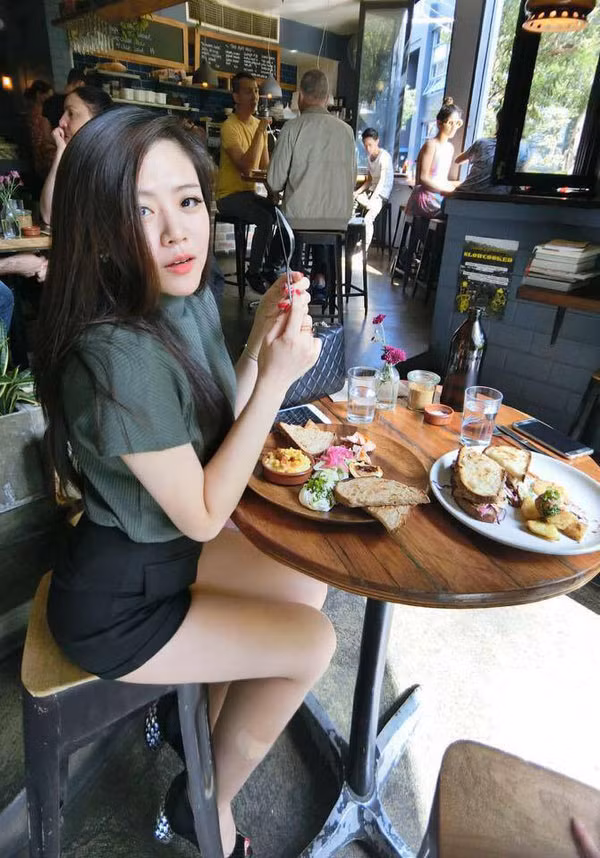 Cuộc sống sang chảnh các nàng tiểu thư hội con nhà giàu Việt Nam - Hình 6 Cuoc song sang chanh cac nang tieu thu hoi con nha giau Viet Nam-Hinh-6