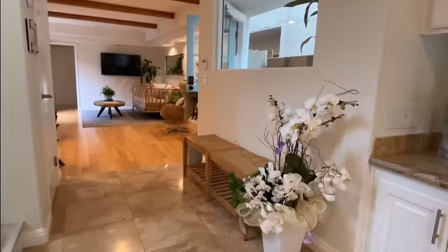MC Kỳ Duyên sở hữu biệt thự ven biển hoành tráng - Hình 4 MC Ky Duyen so huu biet thu ven bien hoanh trang-Hinh-4