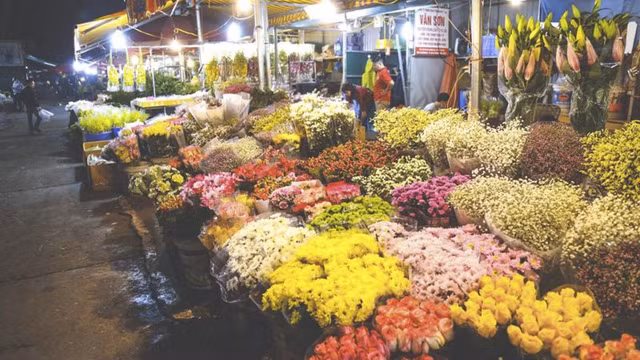 Danh sách 5 chợ hoa Tết nổi tiếng ở Hà Nội - Hình 8 Danh sach 5 cho hoa Tet noi tieng o Ha Noi-Hinh-8
