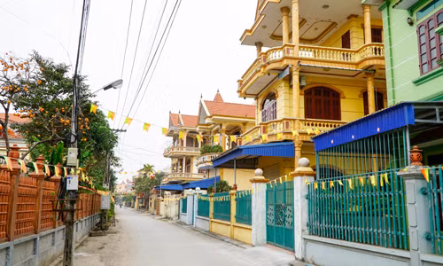 Vào trong ngôi làng đa số là dinh thự ở Nam Đinh - Hình 2 Vao trong ngoi lang da so la dinh thu o Nam Dinh-Hinh-2