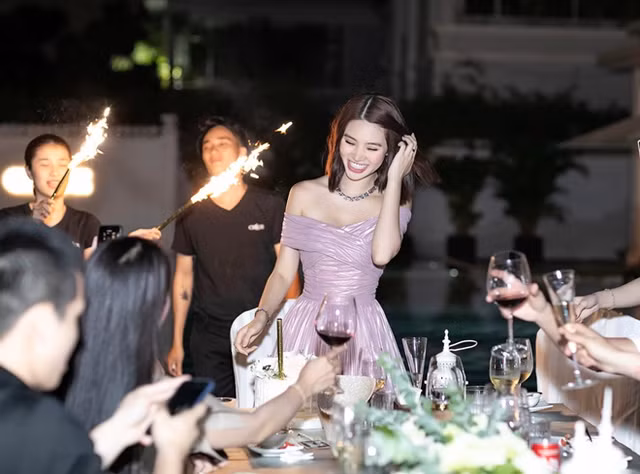 Tiec sinh nhat sieu xa hoa cua ai nu nha giau Viet-Hinh-7
