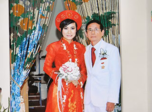 Nhưng cuộc hôn nhân chênh lệch tuổi tác của đại gia Việt Nhung cuoc hon nhan chenh lech tuoi tac cua dai gia Viet