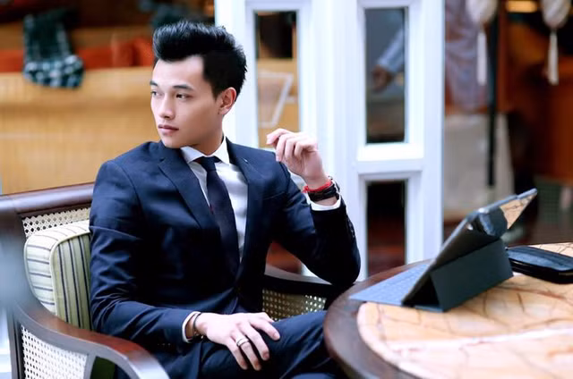 Dàn thiếu gia Hà thành giàu có, chịu chơi từng dính thị phi tình trường - Hình 7 Dan thieu gia Ha thanh giau co, chiu choi tung dinh thi phi tinh truong-Hinh-7