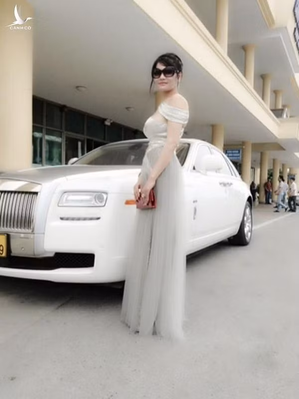 Những nữ đại gia nổi tiếng một thời giờ ra sao? - Hình 11 Nhung nu dai gia noi tieng mot thoi gio ra sao?-Hinh-11