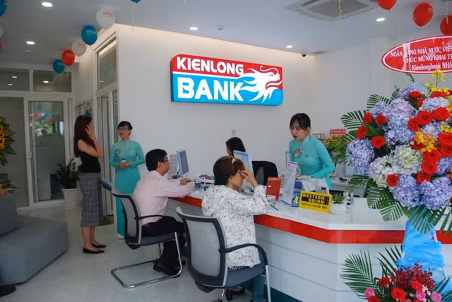 Sếp Sunshine Group được đề cử vào ban lãnh đạo Kienlongbank Sep Sunshine Group duoc de cu vao ban lanh dao Kienlongbank