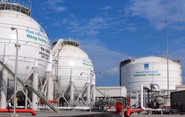Moi tuan mot doanh nghiep: Lai rong nam 2021 cua GAS se tang hon 21%, co phieu len 130.800 dong-Hinh-2