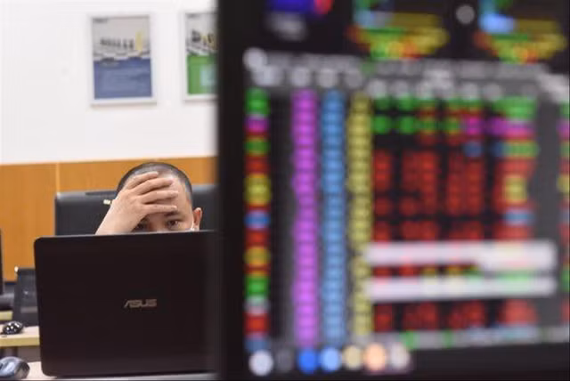 Chứng khoán ngày 10/1: Cổ phiếu nào nên chú ý? Chung khoan ngay 10/1: Co phieu nao nen chu y?