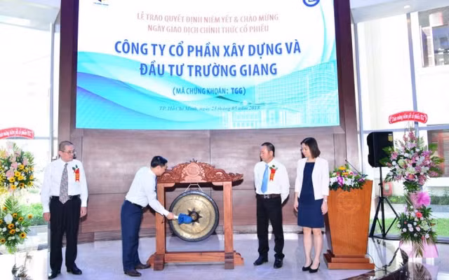 TGG tăng trần 10 phiên liên tiếp, ban lãnh đạo nói gì? TGG tang tran 10 phien lien tiep, ban lanh dao noi gi?