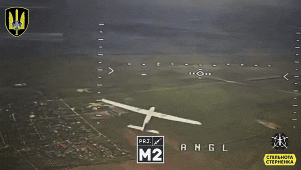 Theo một binh sĩ AFU có mật danh "Shadow", một cuộc tấn công của RFAF vào Zaporizhzhia ngày hôm nay, đã sử dụng một UAV trinh sát Orlan-10 làm phương tiện mang phóng và chuyển tiếp tín hiệu điều khiển cho UAV FPV. Các bức ảnh mà anh ta công bố, cho thấy một UAV trinh sát được gắn UAV FPV nhỏ trên cánh.