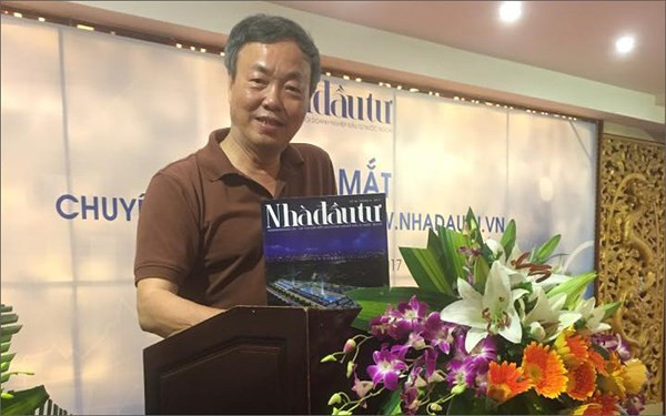 TS. Toán học Lê Thống Nhất. TS. Toán học Lê Thống Nhất.