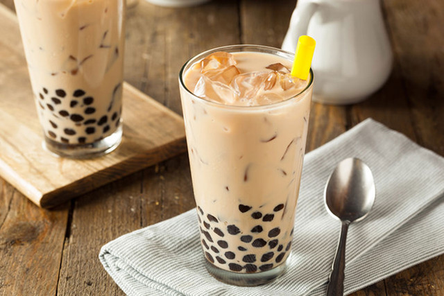 Nên uống trà sữa ở các cửa hàng điều kiện vệ sinh đảm bảo. Nên uống trà sữa ở các cửa hàng điều kiện vệ sinh đảm bảo.