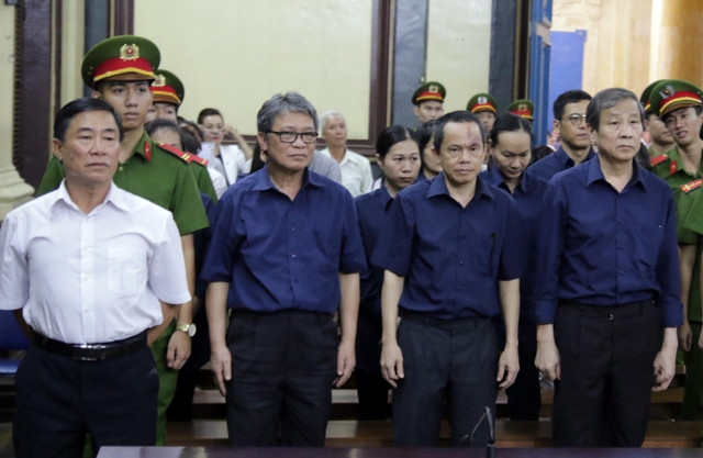 Làm rõ khoản nợ hơn 9.000 tỷ đồng của Công ty Phương Trang Lam ro khoan no hon 9.000 ty dong cua Cong ty Phuong Trang