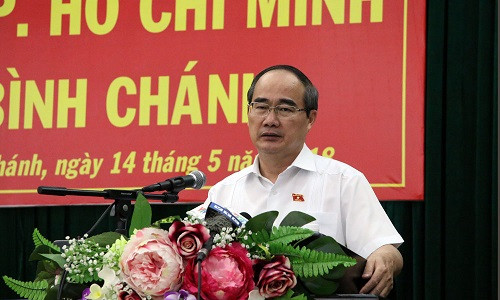 Ông Nguyễn Thiện Nhân, Ủy viên Bộ Chính trị, Bí thư Thành ủy TP.HCM phát biểu tại cuộc gặp các cử tri Bình Chánh Ông Nguyễn Thiện Nhân, Ủy viên Bộ Chính trị, Bí thư Thành ủy TP.HCM phát biểu tại cuộc gặp các cử tri Bình Chánh