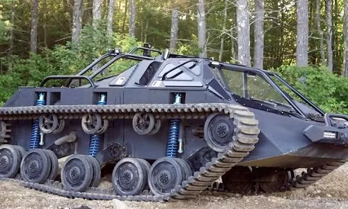 Một mẫu xe tăng được rao bán.