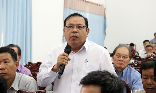 Ông Huỳnh Văn Tiền phản ánh bức xúc về dự án Sing Việt với Bí thư Nguyễn Thiện Nhân Ông Huỳnh Văn Tiền phản ánh bức xúc về dự án Sing Việt với Bí thư Nguyễn Thiện Nhân